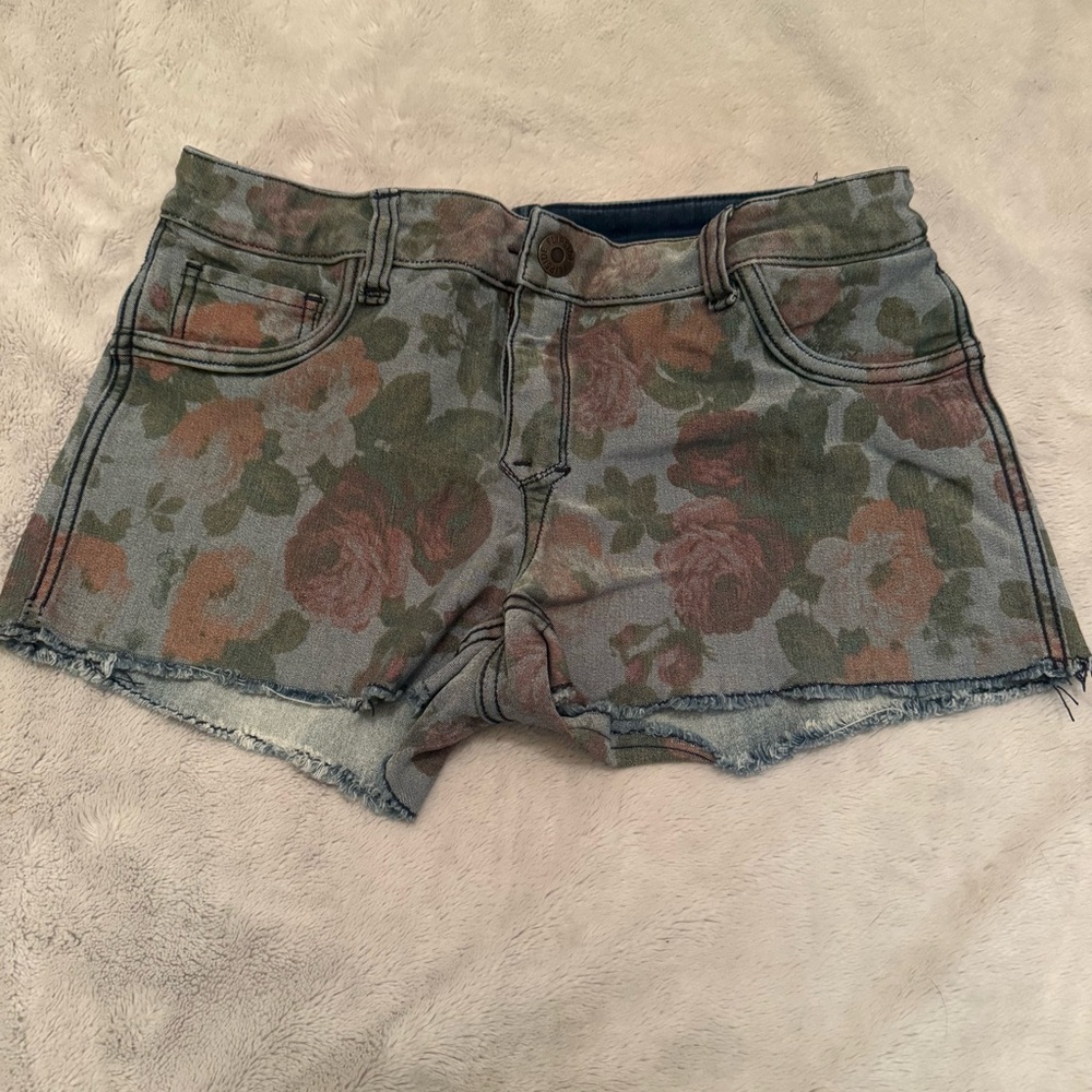 Flip Size Reversible Blue Fade Denim and Floral‎ Juniors Shorts Size 9